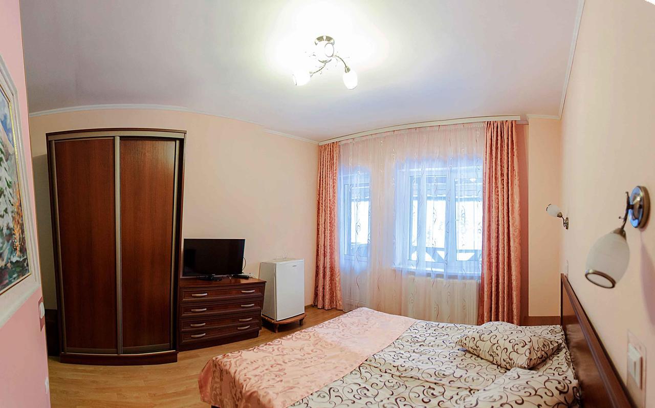 Hotel Podolyanka à Slavsko Extérieur photo