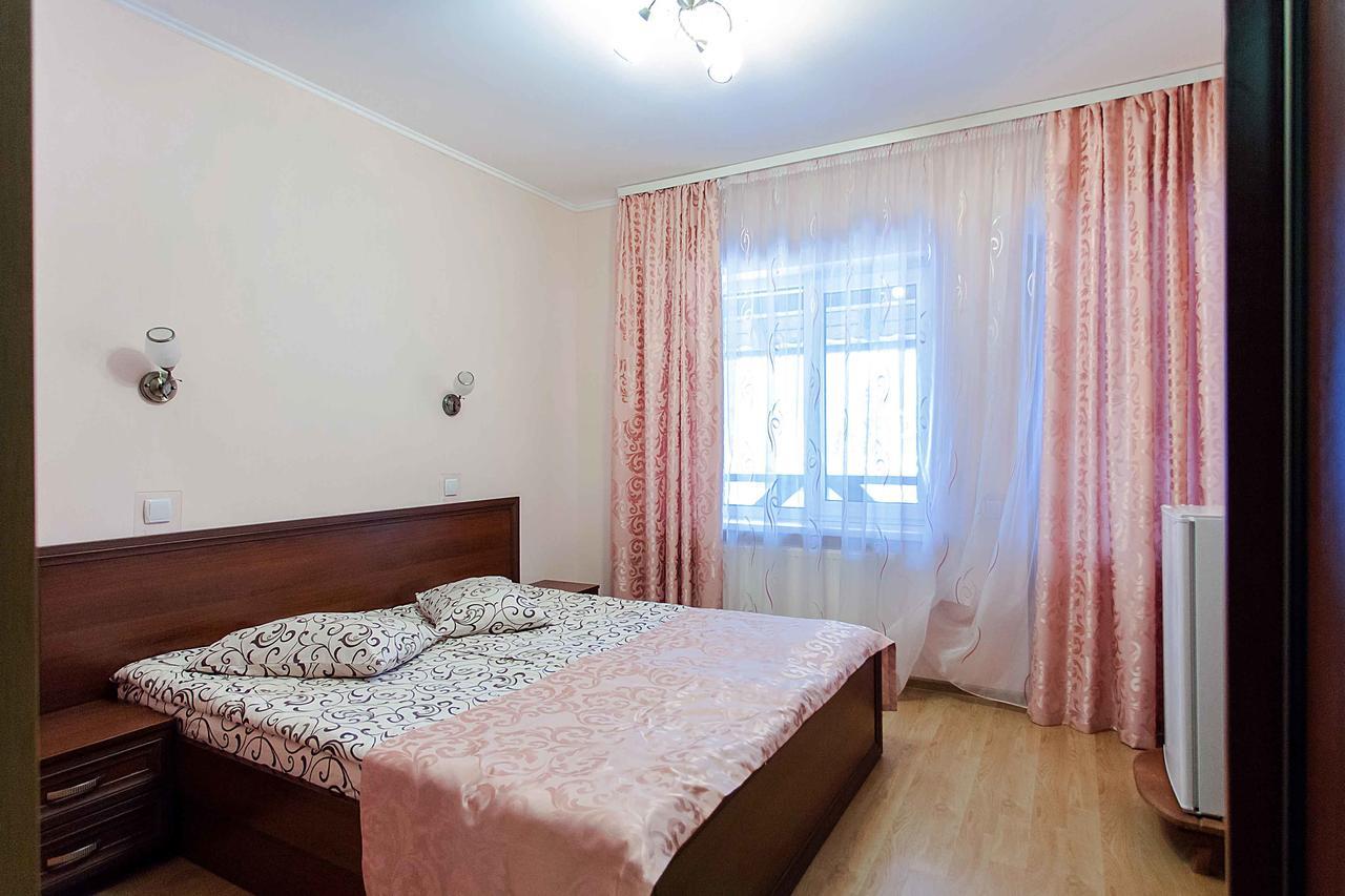 Hotel Podolyanka à Slavsko Extérieur photo