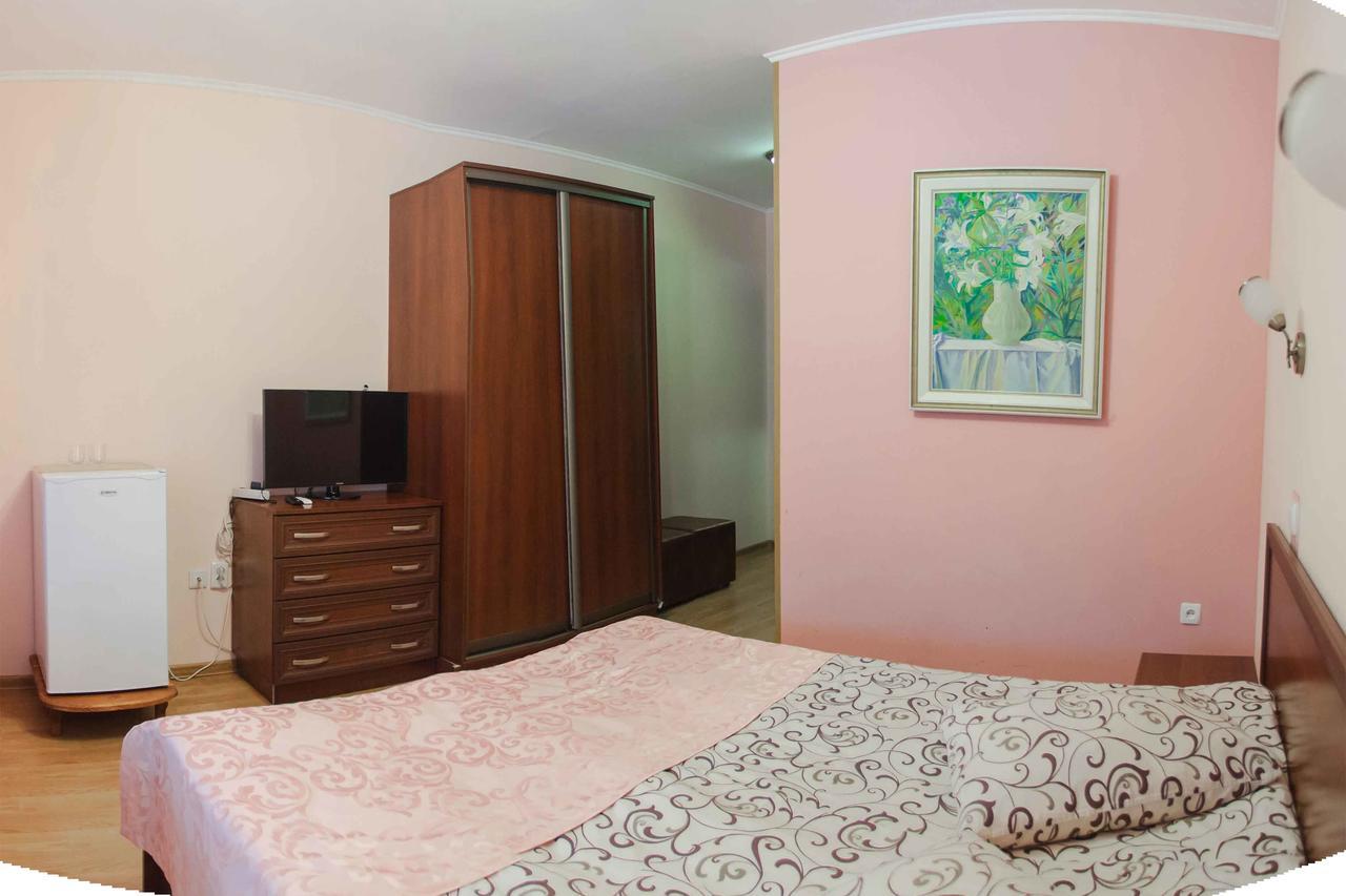 Hotel Podolyanka à Slavsko Extérieur photo