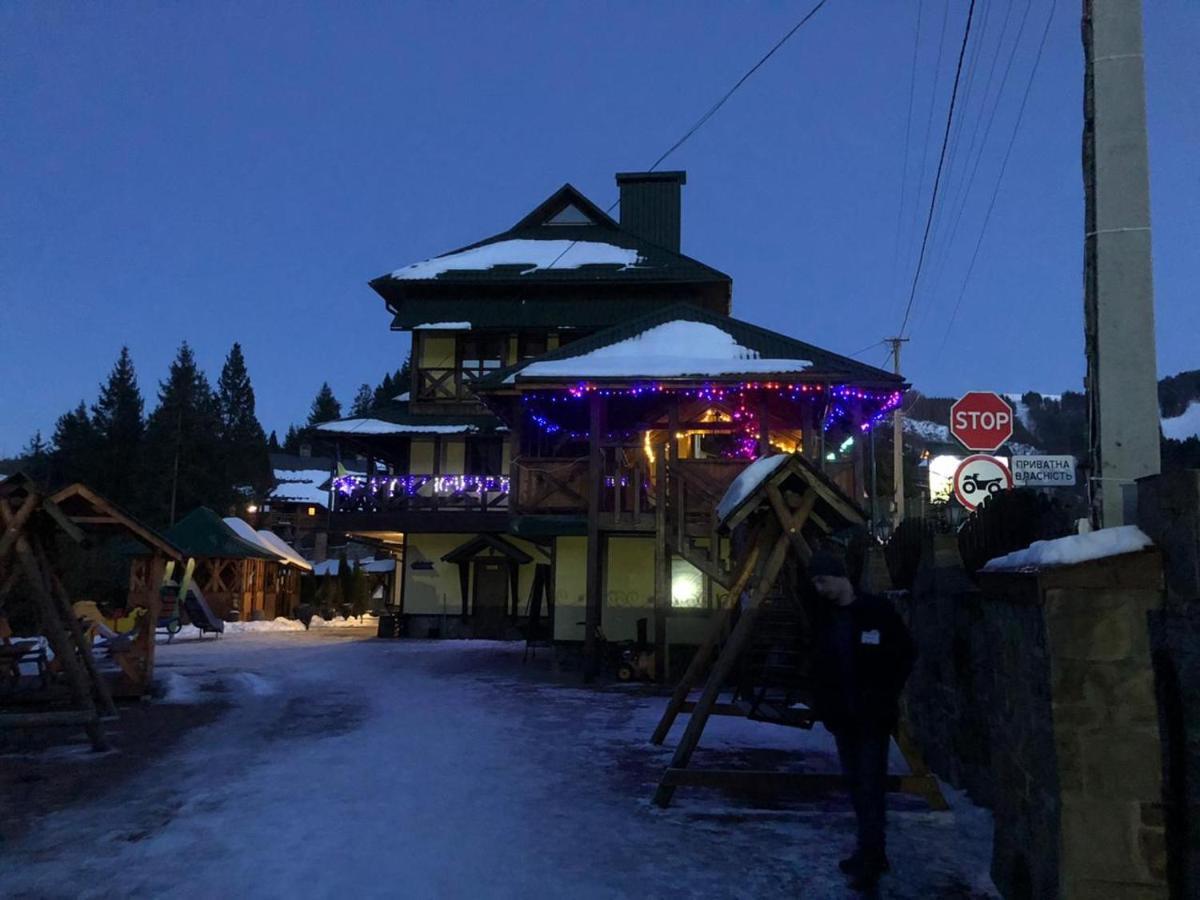 Hotel Podolyanka à Slavsko Extérieur photo